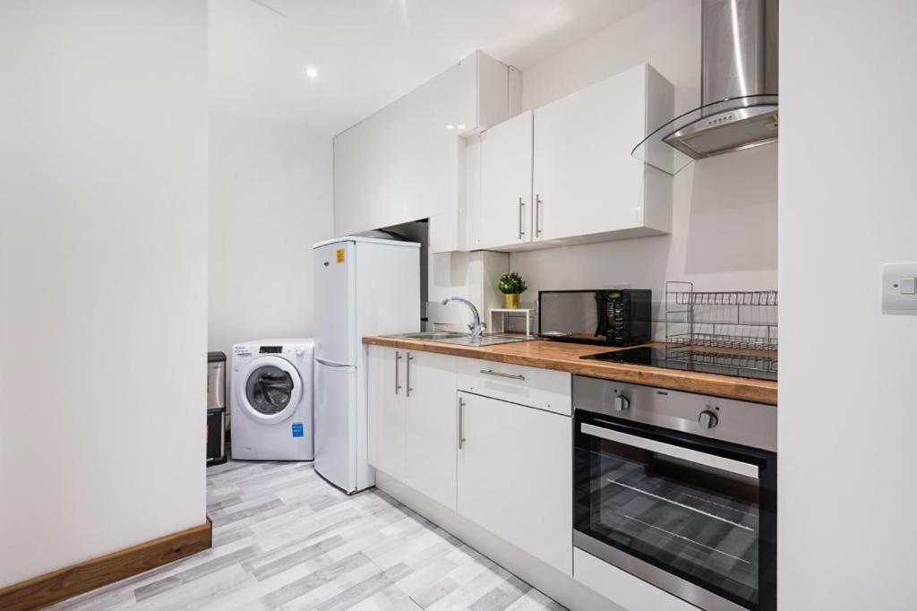 1-Bed Marylebone Apartment Лондон Екстериор снимка