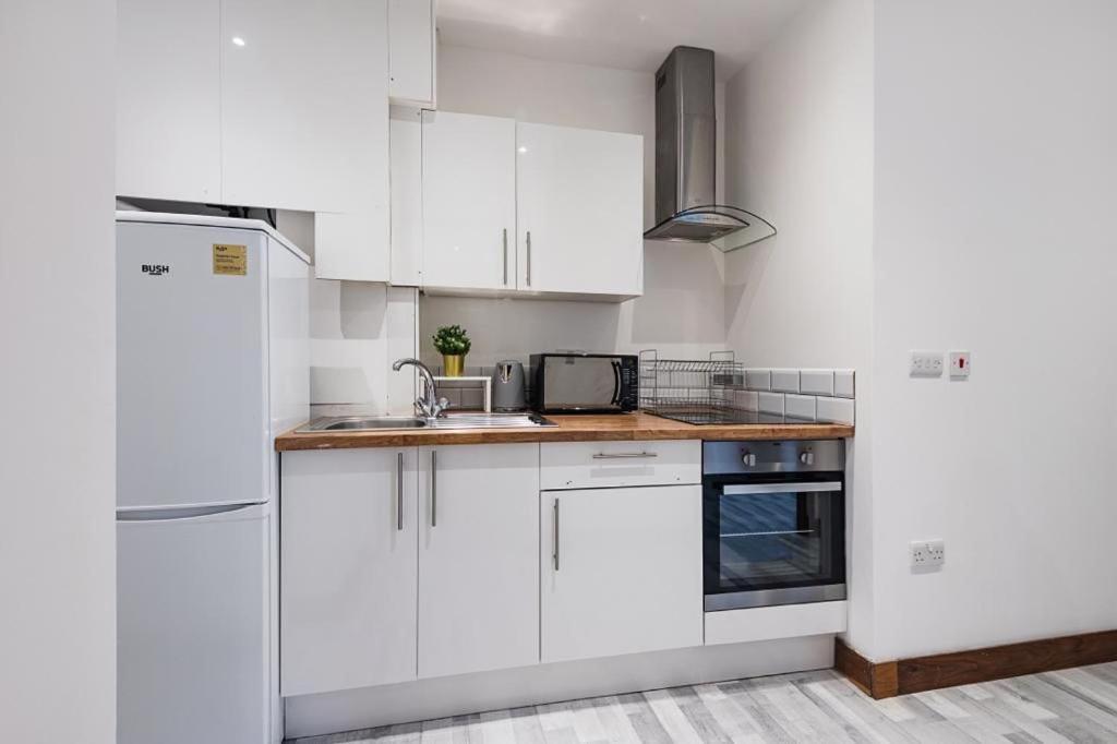 1-Bed Marylebone Apartment Лондон Екстериор снимка