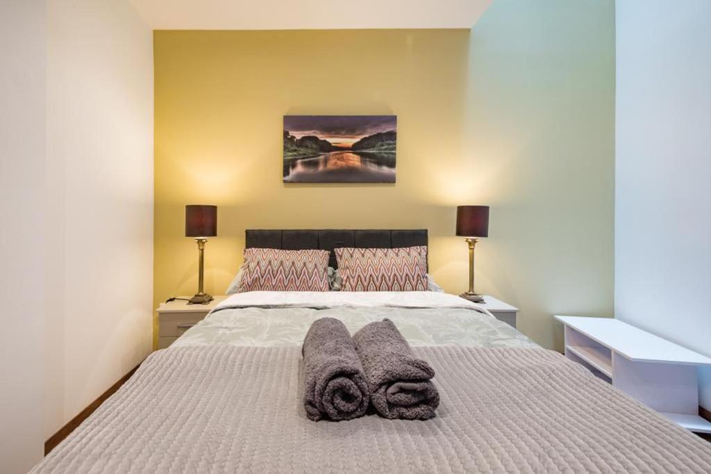 1-Bed Marylebone Apartment Лондон Екстериор снимка