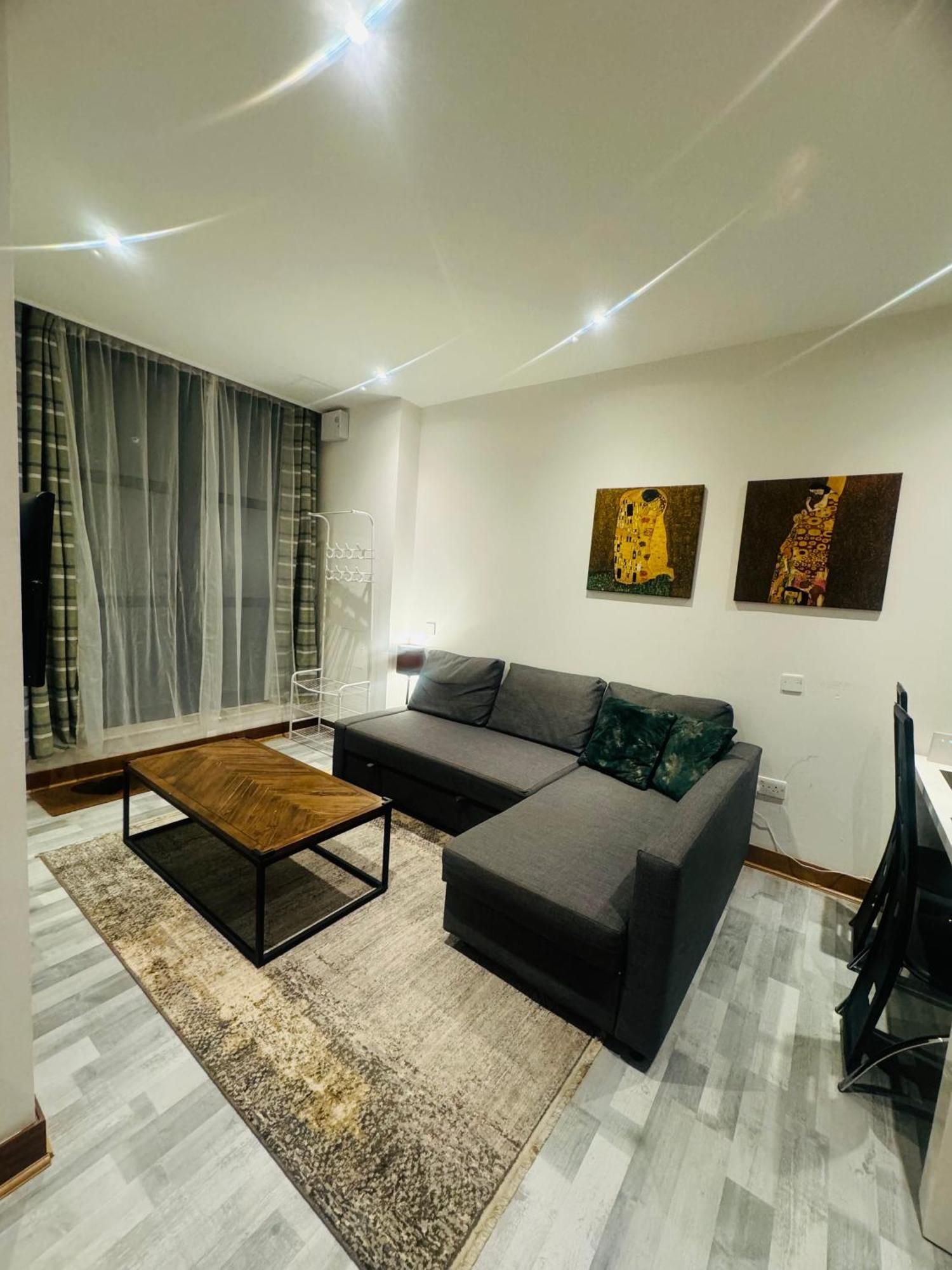 1-Bed Marylebone Apartment Лондон Екстериор снимка